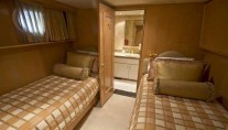 WON BUY LAND -  Twin Cabin